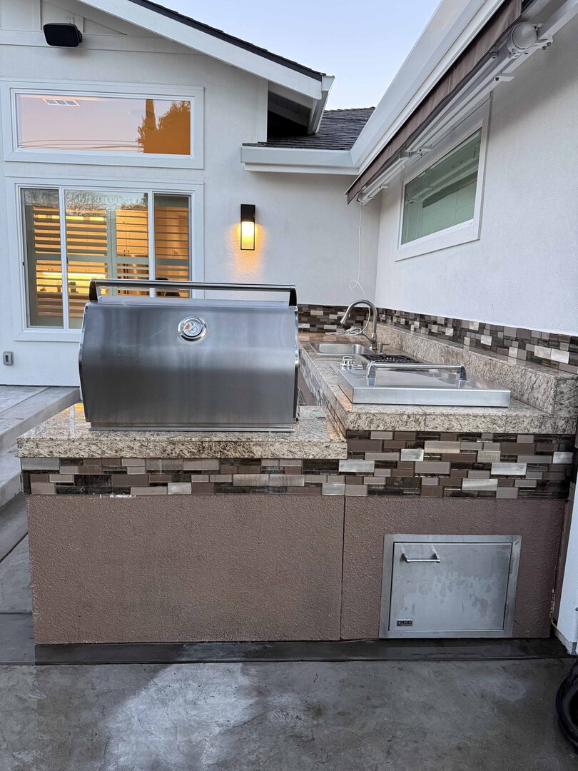 Outdoor space cleaning Santa Clara County — deck and furniture